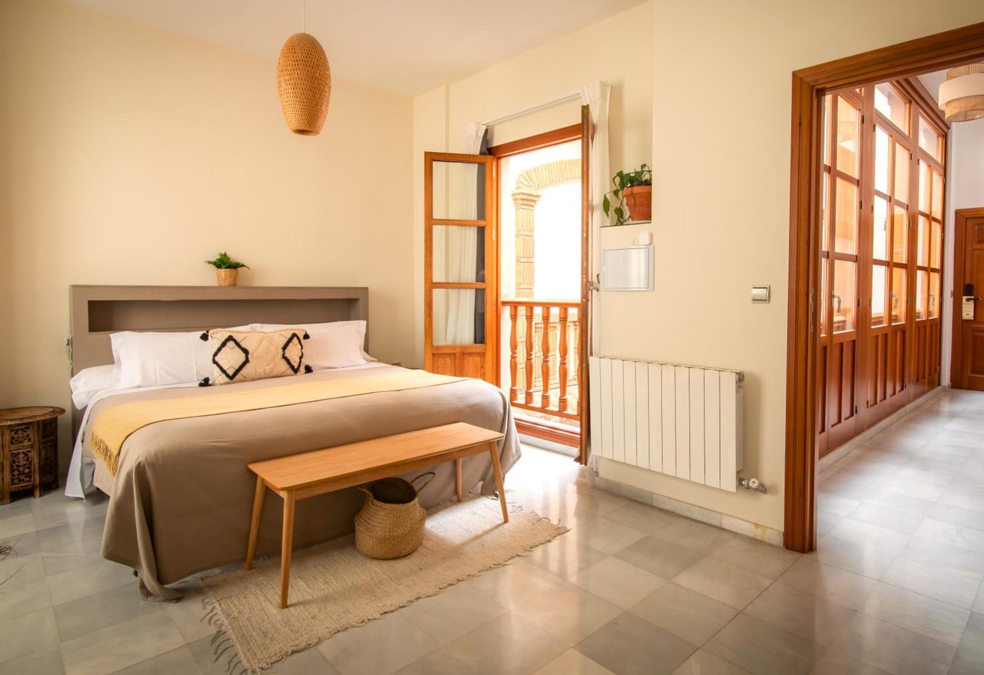 Apartamentos Turísticos San Pedro Granada Bagian luar foto