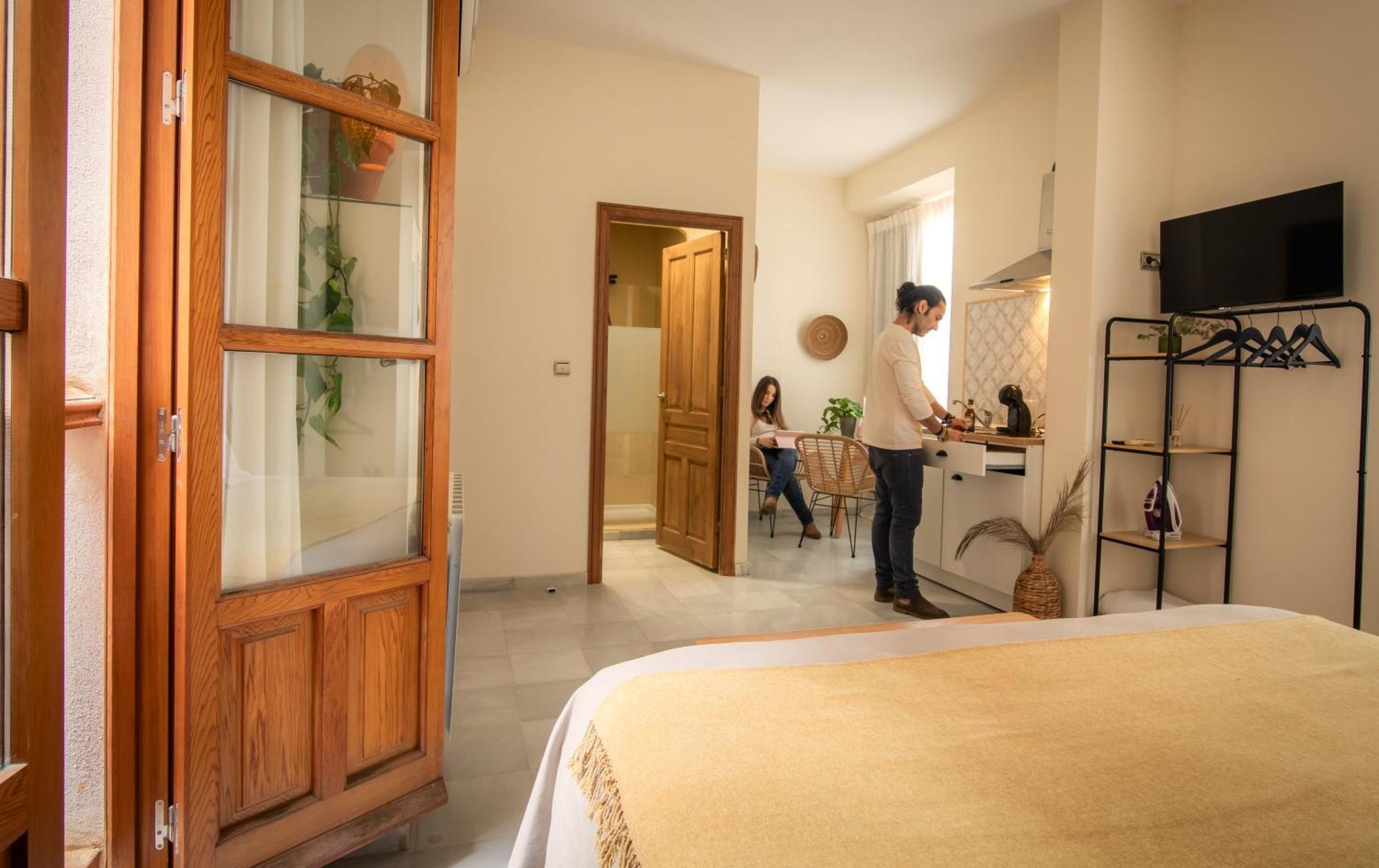 Apartamentos Turísticos San Pedro Granada Bagian luar foto