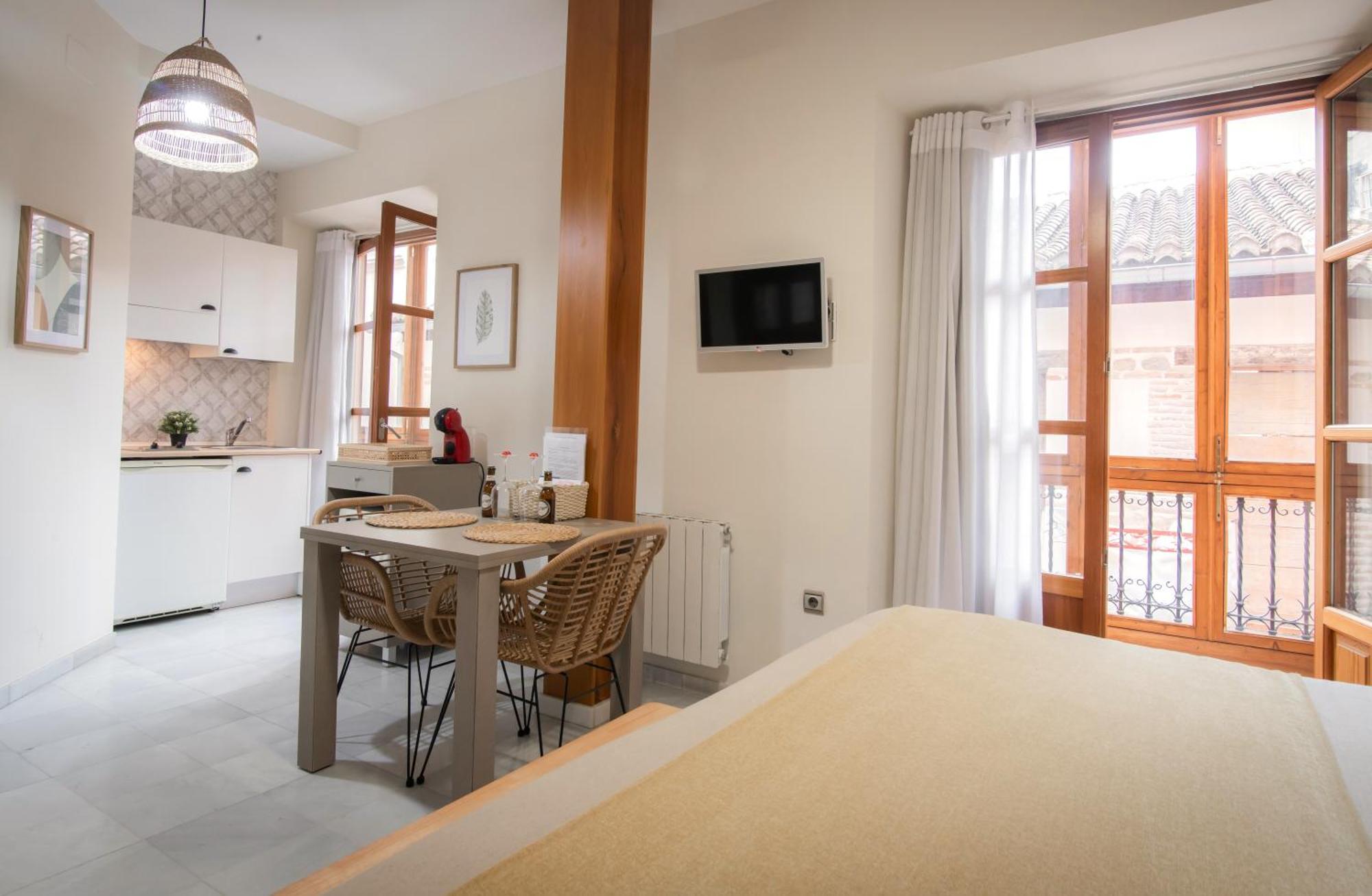Apartamentos Turísticos San Pedro Granada Bagian luar foto