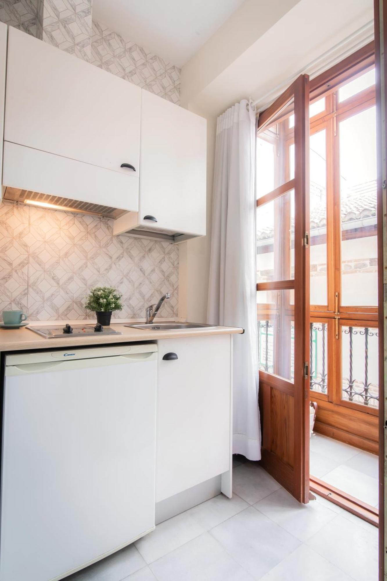 Apartamentos Turísticos San Pedro Granada Bagian luar foto