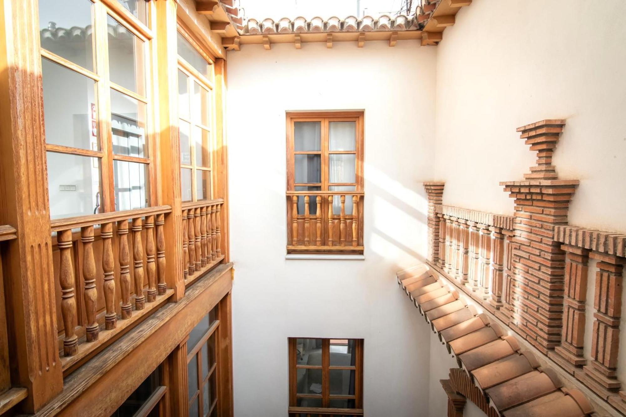 Apartamentos Turísticos San Pedro Granada Bagian luar foto
